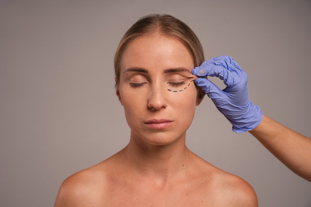 mejor cirujano blefaroplastia barcelona