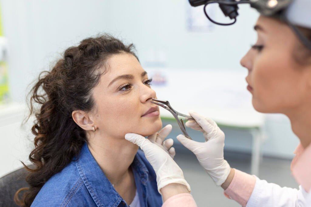 Rinoplastia ultrasónica con tecnología Piezotome para remodelación nasal