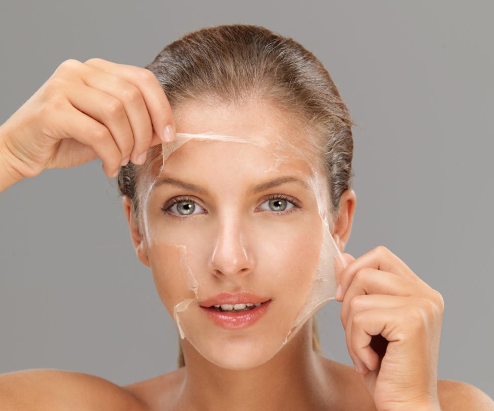 Tratamiento de peeling quimico profundo y renovacion facial en Cayra Clinic Turquia